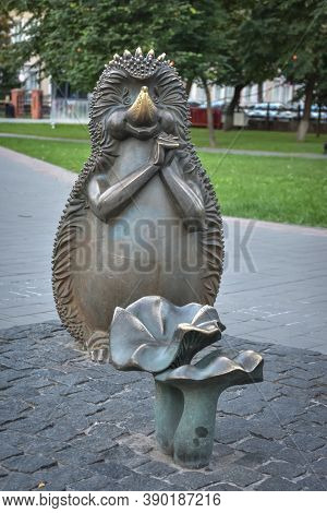Tula / Russia - August 09, 2020: Hedgehog In A Mushroom Meadow In Tula