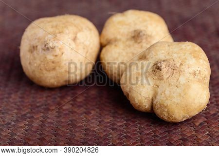 Fresh Jicama Or Yam Beans, Jicama Can Be Eaten Raw Or Cooked, The Taste Are Crisp, Juicy, Moist, And