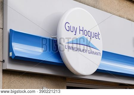 Bordeaux , Aquitaine / France - 10 10 2020 : Guy Hoquet Logo And Text Sign Office On Real Estate Fre
