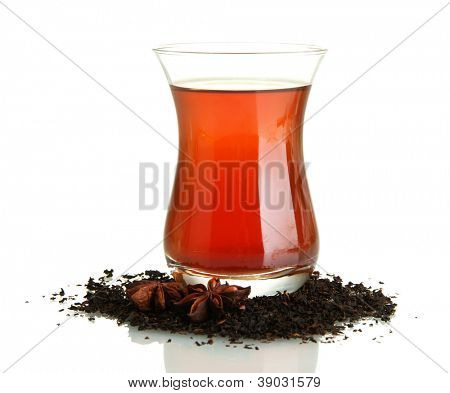 Türk çay, beyaz izole kadeh