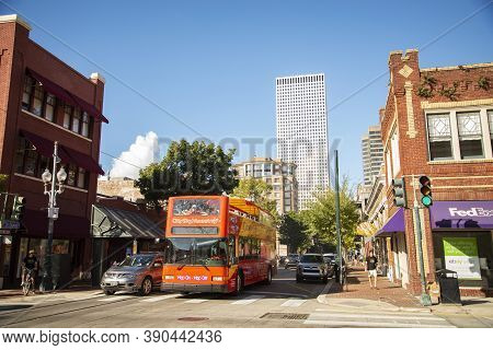 New Orleans, Usa - October 17: New Orleans Residential District, With Downtown On The Background On 