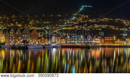 Bergen, Norway- 12 December 2015: View Of The City Center, Floyen Hill And The Floibanen Cable Car A