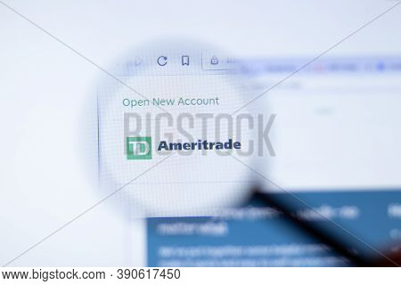 New York, Usa - 29 September 2020: Td Ameritrade Ameritrade.com Company Website With Logo Close Up, 