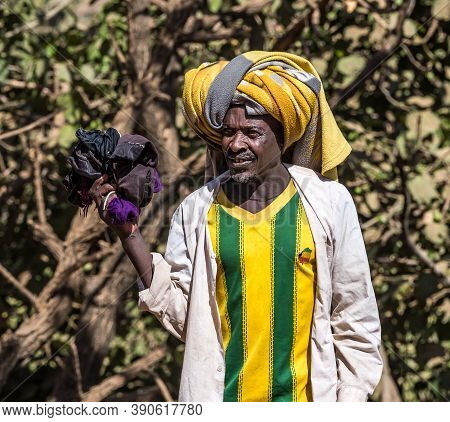 Aksum, Ethiopia - Feb 08, 2020: Ethiopian People On The Road From Axum To The Simien Mountains, Nort