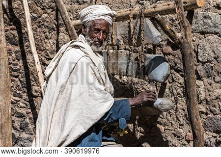 Lalibela, Ethiopia - Feb 14, 2020: Ethiopian People At The Famous Monastery Neakuto Leab Near Lalibe