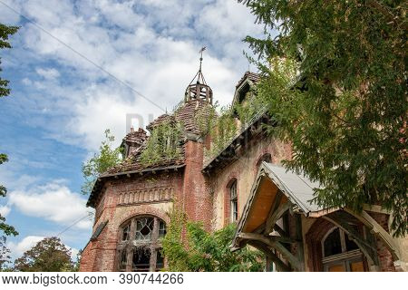 Beelitz, Germany - June 30, 2020:  A Lost Place In Germany Is The Famous Abandoned Hospital And Tube