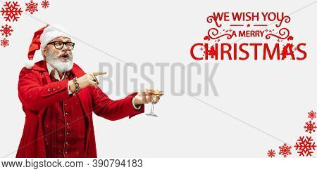 Emotional Santa Claus Greeting With New Year 2021 And Christmas. Caucasian Man In Traditional Costum