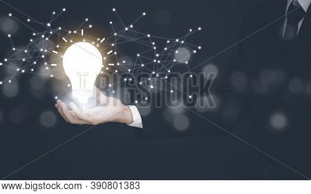 Businessman Touchscreen Hr Human ,people Icon On The Graph Screen Of A Media Screen, Technology Proc