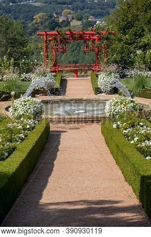 Eyrignac, France - September 2, 2018: White Garden In The Picturesque Jardins Du Manoir D Eyrignac I