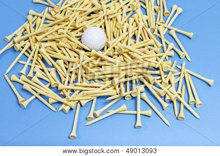 Golf Tees With Ball