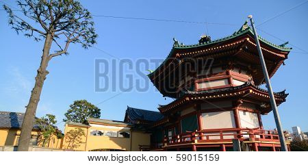 TOKYO, JAPAN - NOVEMBER 22, 2013 : Benten Do Temple In Famous Ueno Park Area, Tokyo Japan