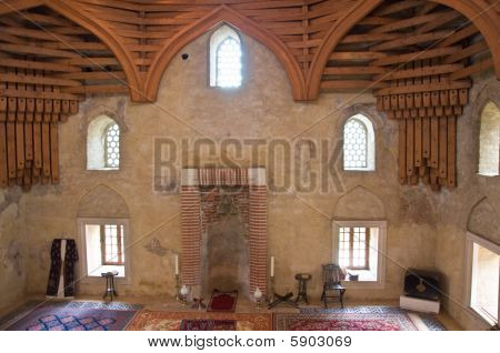 innerhalb von Siklos Moschee