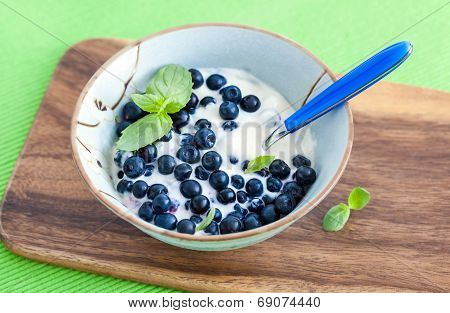 Fresh Yogurt With Blueberry And Mint
