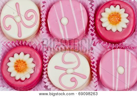 petit fours