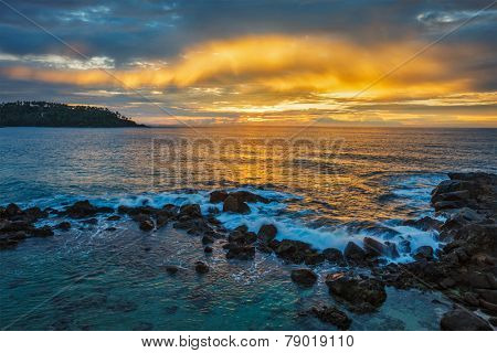 Ocean sunset with great cloudscape. Mirissa, Sri Lanka