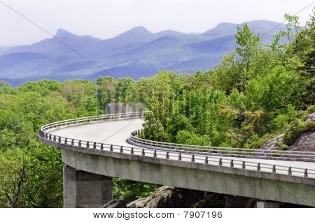Linn-Bucht-Viadukt
