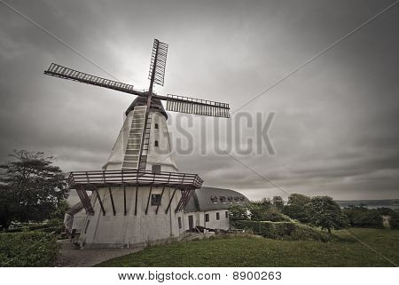 Dybboel mølle