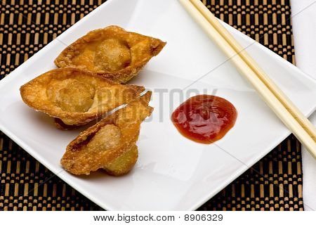 Wontons ผัด