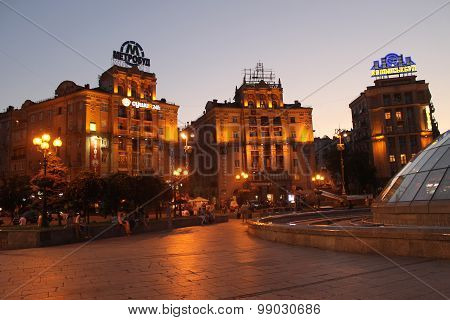 Independence square in Kiev at night