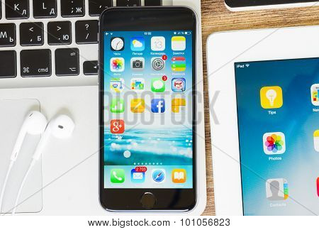 Set of devices