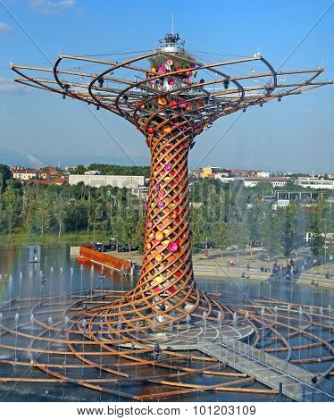 Milan, Italy - 8Th September, 2015. Expo Milano 2015. Tree Of Life