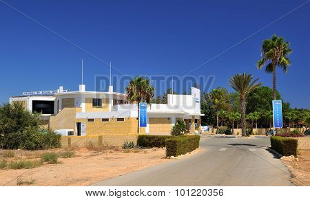 Building of Ocean Aquarium in Protaras