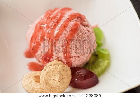 Fruit strawberry ice cream in plate 