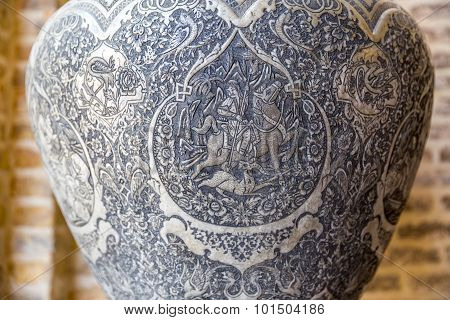 Vase ditail Shiraz