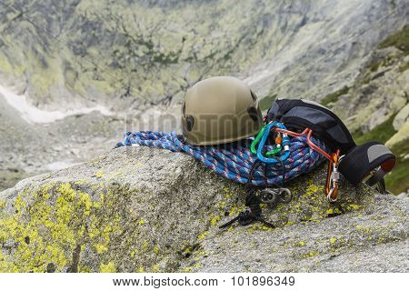 Climbing Equipment (rack, Gear, Hardware)