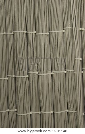 Kabel mellan golv