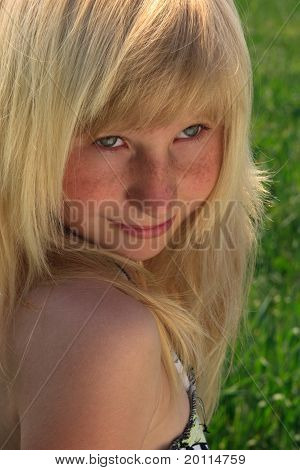 closeup ritratto di giovane ragazza