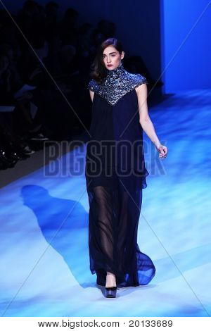 NEW YORK-február 12: Mercedes-Benz FashionWeek bemutatja Christian Siriano gyűjtemények Bryant Pa