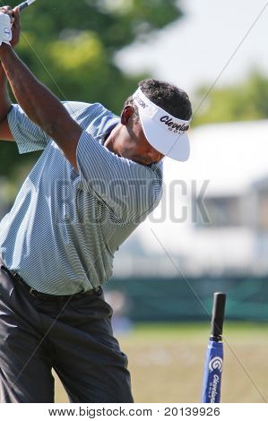 ORLANDO, FL - 23 marts: Vijay Singh på driving range under en runde på Arnold Palme praksis
