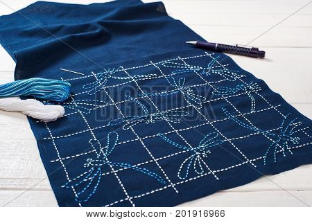The traditional technique of Japanese embroidery is sashiko dragonflies