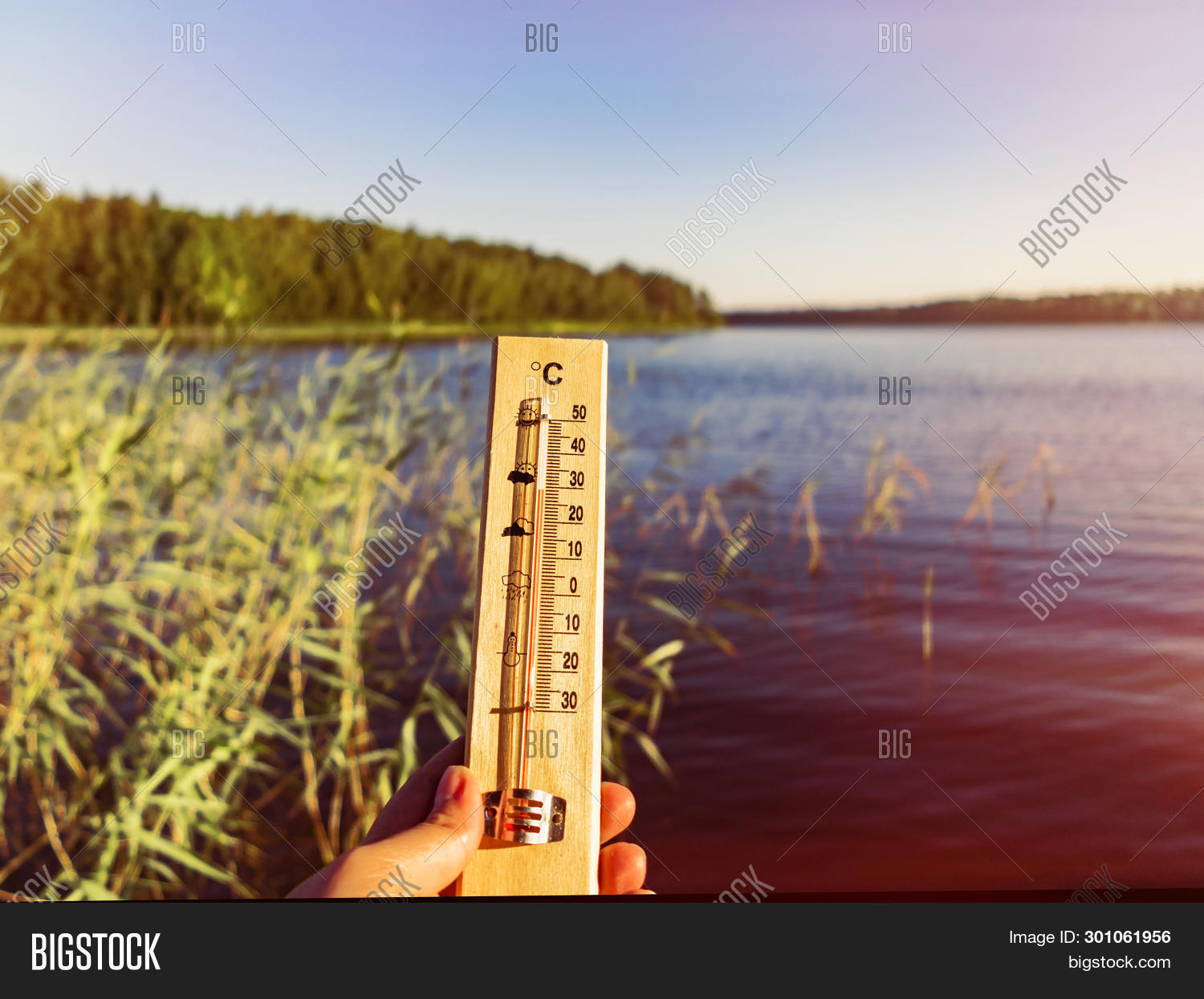 Thermometer Showing 30 Image & Photo (Free Trial) Bigstock