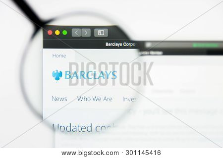 Richmond, Virginia, Usa - 9 May 2019: Illustrative Editorial Of Barclays Plc Website Homepage. Barcl