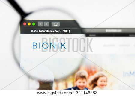 Richmond, Virginia, Usa - 9 May 2019: Illustrative Editorial Of Bionik Laboratories Corp Website Hom
