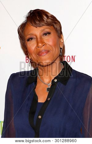 LOS ANGELES - MAY 10:  Robin Roberts at the Race to Erase MS Gala at the Beverly Hilton Hotel on May 10, 2019 in Beverly Hills, CA