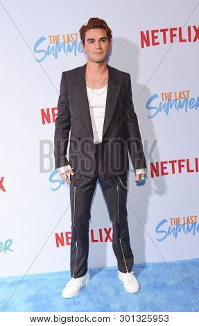 LOS ANGELES - APR 29:  KJ Apa arrives for the Netflix 'The Last Summer' Premiere on April 29, 2019 in Hollywood, CA