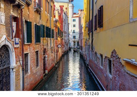 Venice, Italy - October 23, 2018: Canal Rio De Lalboro In Venice