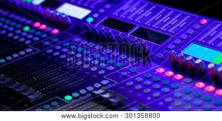 Sound Electronic Control Panel For High-quality Sound Control