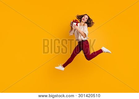 Full Length Body Size View Portrait Of Nice-looking Attractive Pretty Sporty Glad Cheerful Wavy-hair