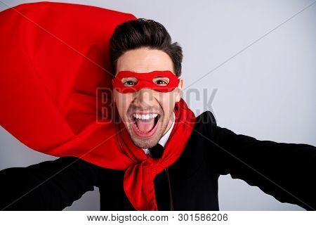 Close Up Photo Adventurous Facial Expression He Him His Man Flying Use Superpower Make Take Selfies 