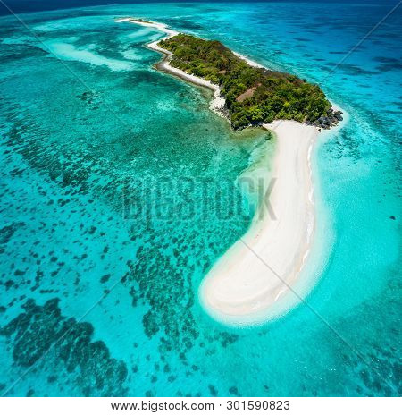 Truly Amazing Island Of Cresta De Gallo, Philippines