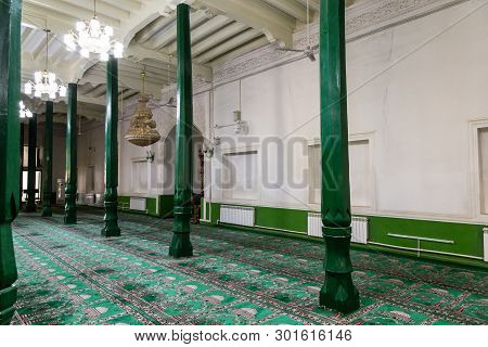Aug 2017, Kashgar, Xinjiang, China: The Interiors Of Id Kah Mosque, The Most Famous Attractions In K