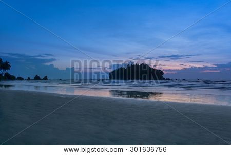 Dharmadam Islan Evening View Beautiful Blue Cloudy Sky And Beach Keral Nature Beauty