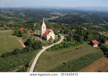KOMOR ZACRETSKI - JULY 06: Chapel of Saint Vitus in Komor Zacretski, Croatia on July 06, 2007.