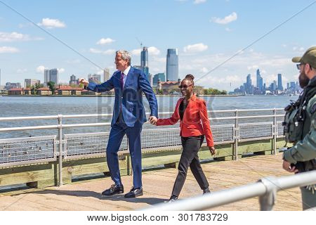 New York, Ny, Usa - May 16, 2019: Mayor Of New York Bill De Blasio And His Wife Chirlane Mccray Arri