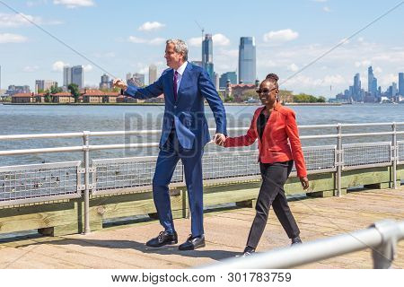 New York, Ny, Usa - May 16, 2019: Mayor Of New York Bill De Blasio And His Wife Chirlane Mccray Arri