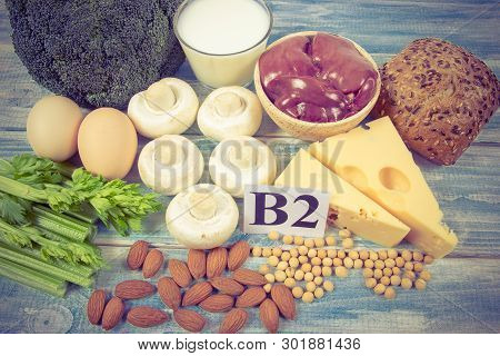 Food Ingredients Containing A Large Amount Of Vitamin B2 (riboflavinum).